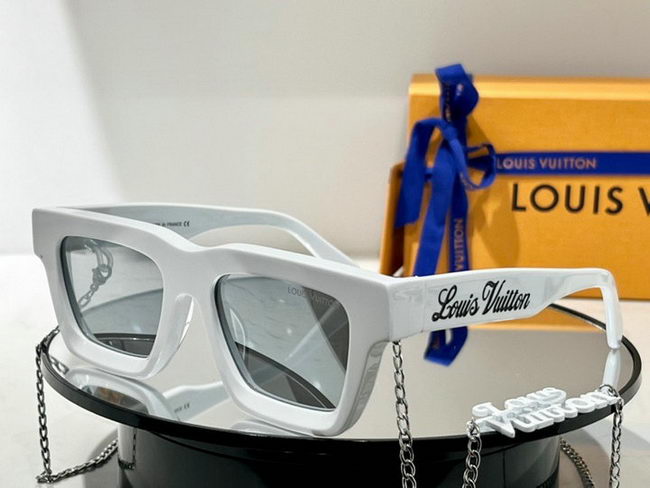 Louis Vuitton Sunglasses AAA+ ID:20220317-772